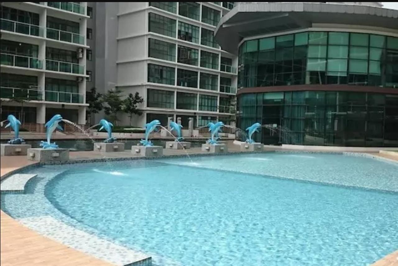 Palazio Service Apartment Джохор-Бару Экстерьер фото